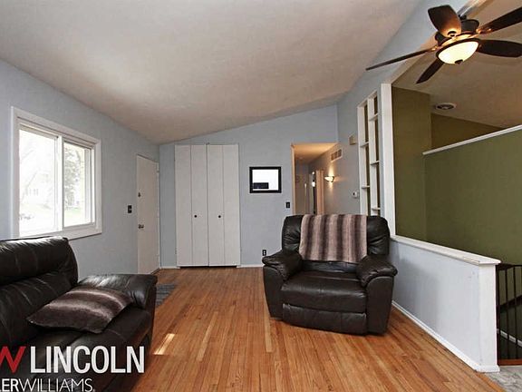 4th image of 421 Glenhaven Dr