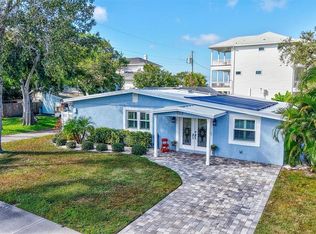 302 S Mayo St, Crystal Beach, FL 34681