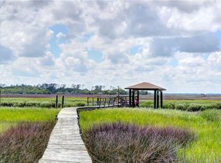 318 Dunbarton Dr, Saint Simons Island, GA 31522