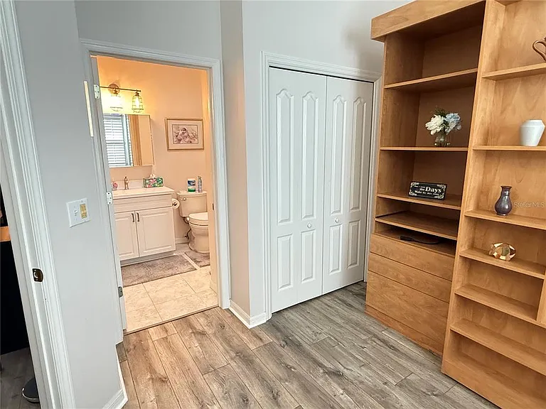 2052 Inverness Greens Dr — Photo 25