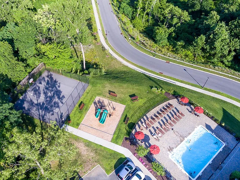 Orchard Hills Landings — Photo 17