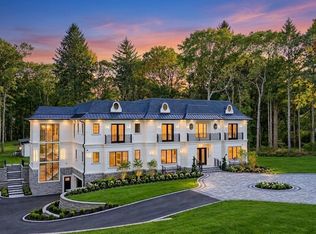 291 Muttontown Eastwoods Rd, Syosset, NY 11791