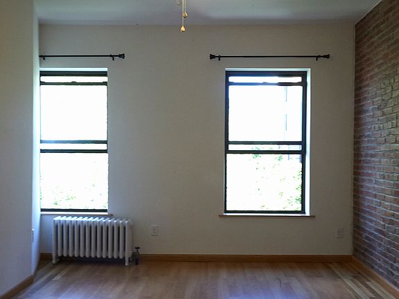 5th image of 319 W 76th St APT 18