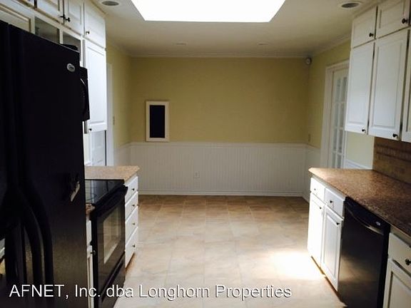 5th image of 1607 Velma Ave