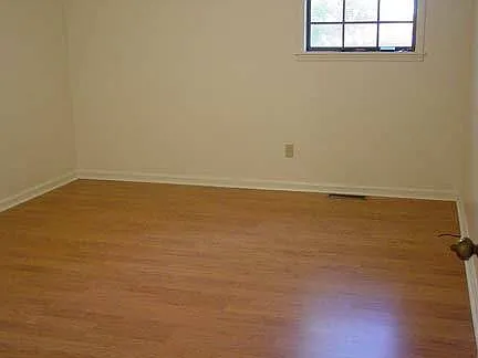 2 bed, 1400 sqft, $970 — Photo 3
