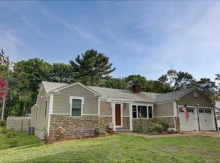 30 Hawthorne Ave, Barrington, RI 02806