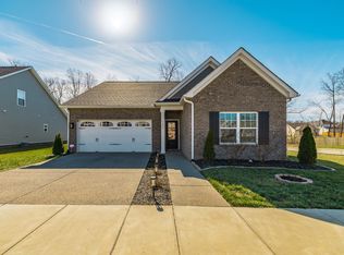 150 Crabourne Dr, White House, TN 37188