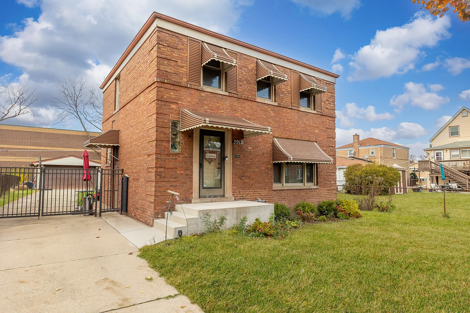 3912 Wisconsin Ave photo 1