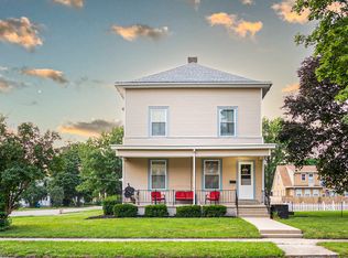 208 W Dixon St, Polo, IL 61064