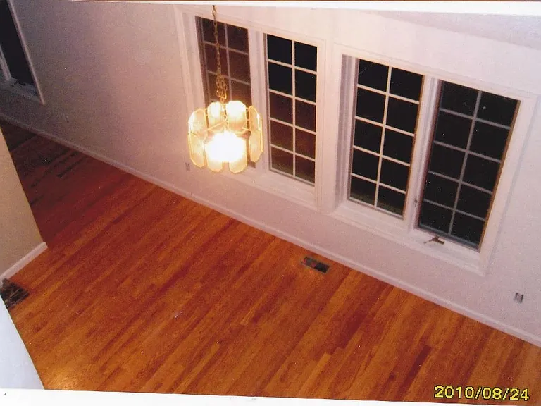 100 Winterbourne Ln — Photo 6