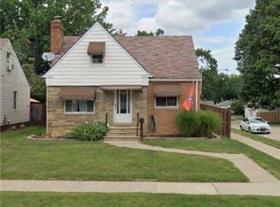 2902 Liggett Dr, Parma, OH 44134