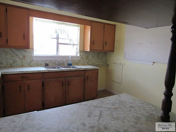 2nd image of 25761 N White Ranch Rd