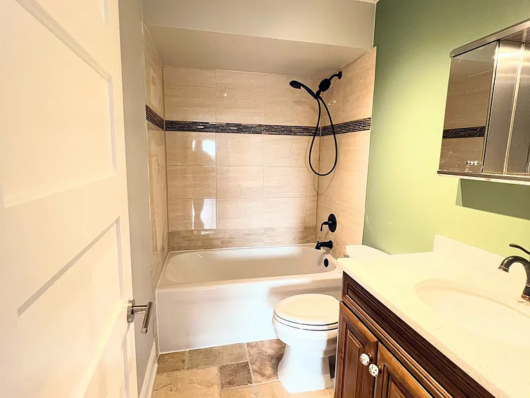 9242 Gross Point Rd #405 — Photo 13