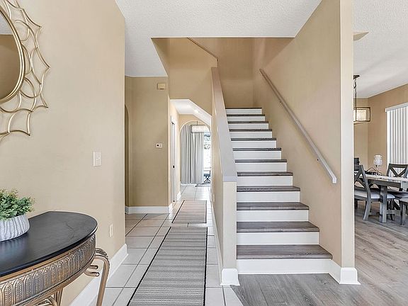 3rd image of 11436 Georgetown Cir