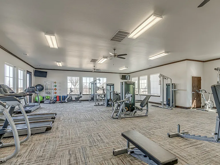 3233 Alameda St — Photo 27