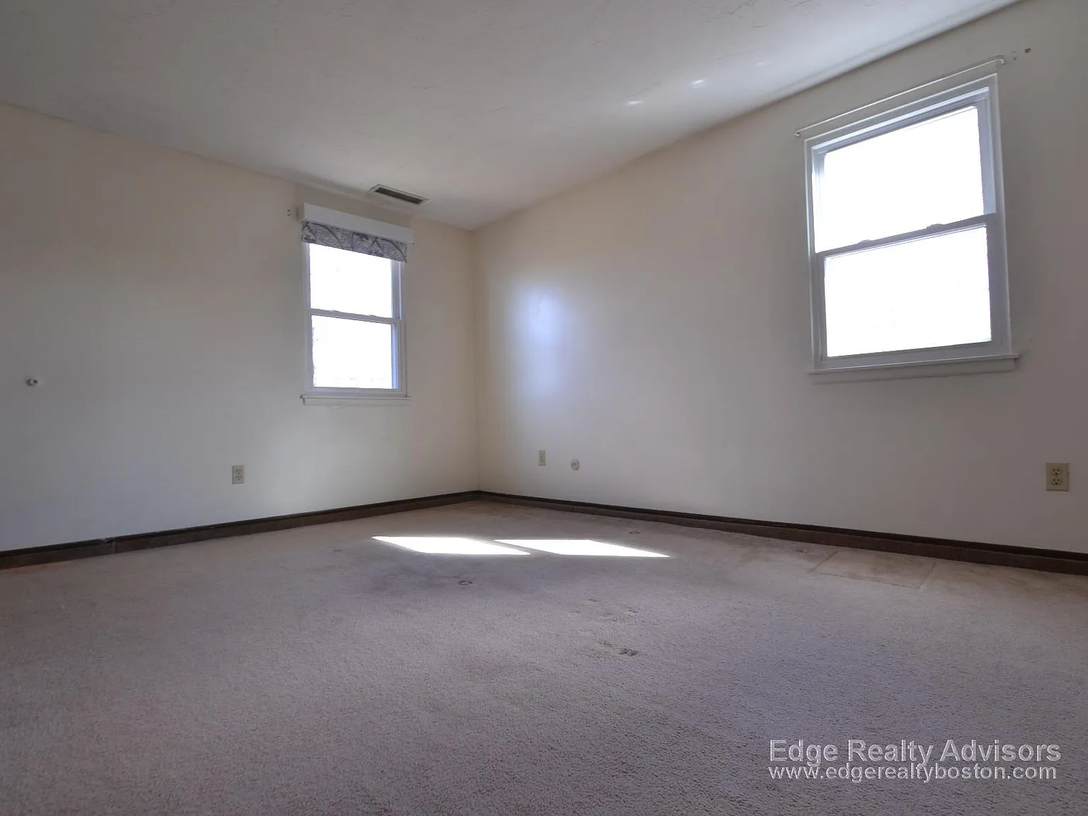 2 bed, 850 sqft, $2,500 — Photo 4