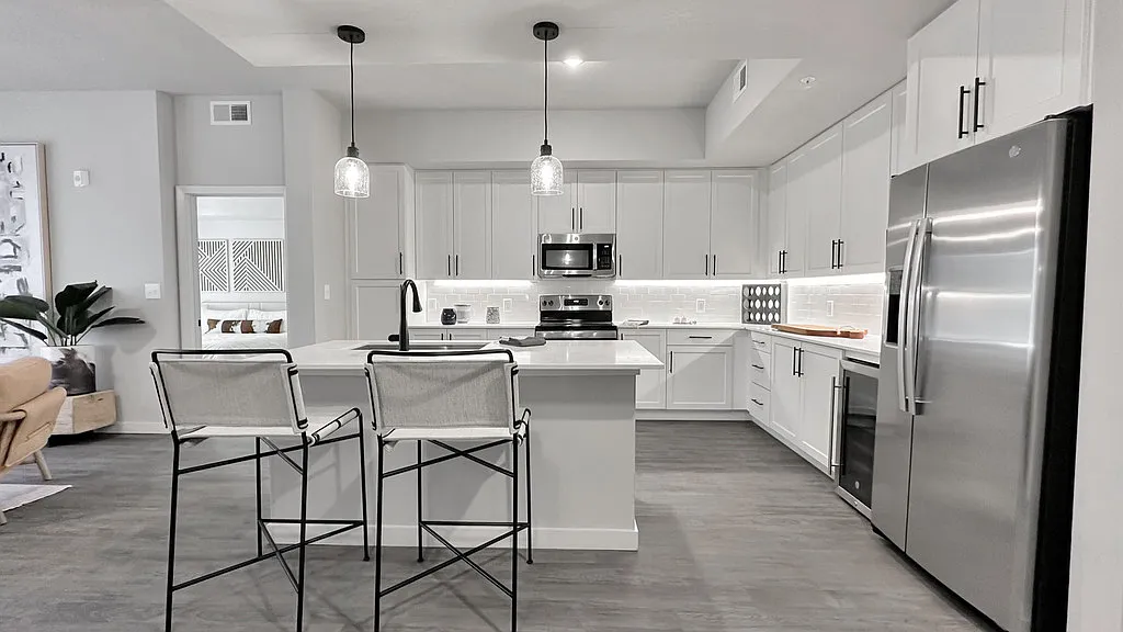 Legacy Cool Springs Apartments — Photo 1