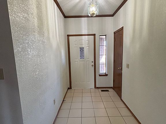 2nd image of 12033 Ashford Dr