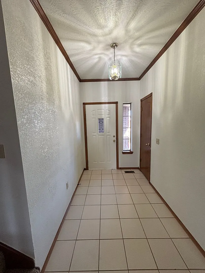Building Photo - 12033 Ashford Dr