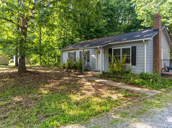 139 Sweeney Rd, Madison Heights, VA 24572