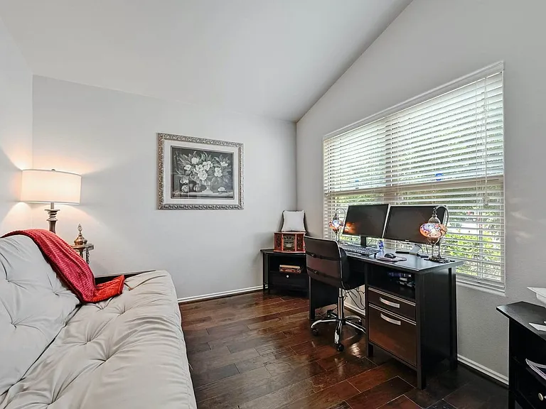 108 Brockston Dr — Photo 5