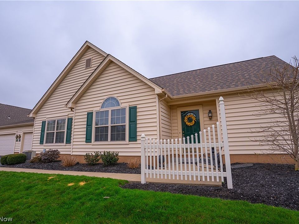 1st image of 39 Village Ct