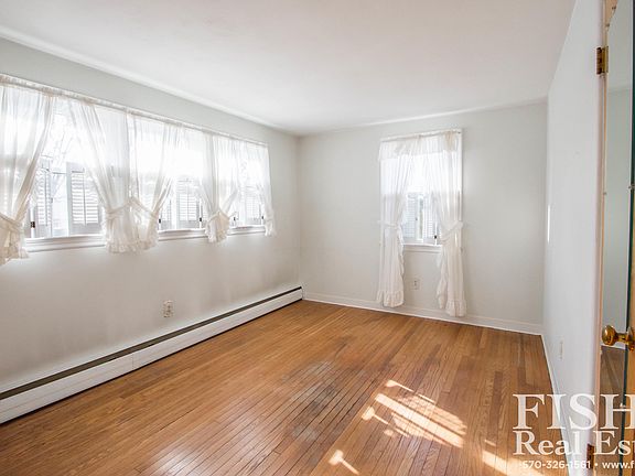5th image of 827 E Weiss Ave