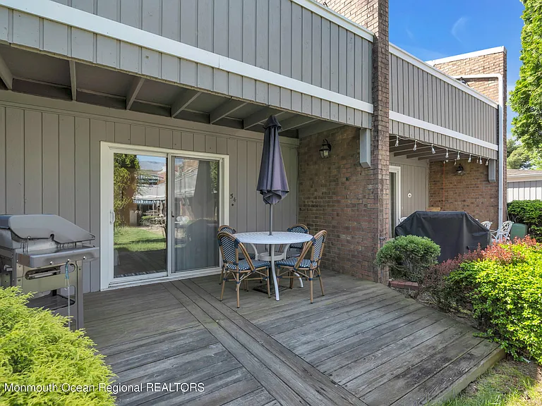54 Linden Court Spg — Photo 23