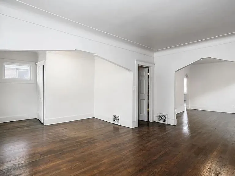 7356 Churchill St #2 — Photo 3