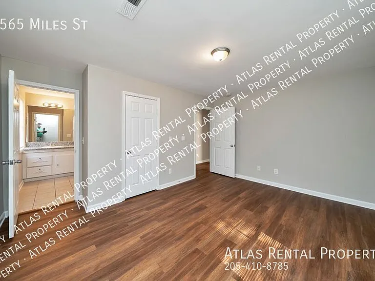 1565 Miles St — Photo 20