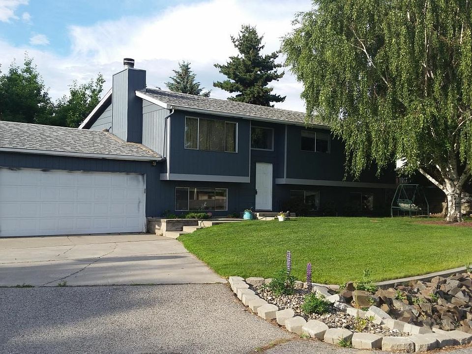1st image of 809 Manzanal St NE
