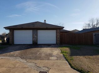 6628 S Creek Dr, Fort Worth, TX 76133