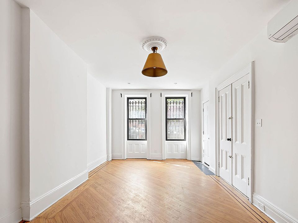 1st image of 699 Halsey St #1
