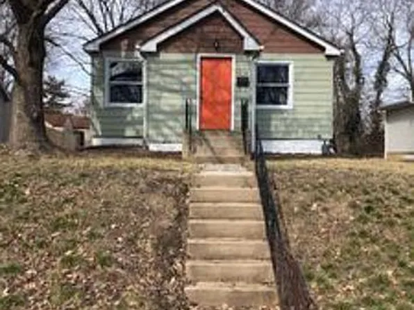 1218 W College St, Independence, MO 64050