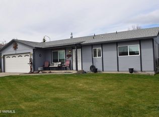 1604 S 74th Ave, Yakima, WA