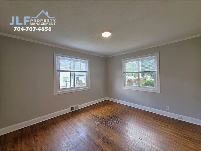 1310 Oakwood Ave — Photo 11