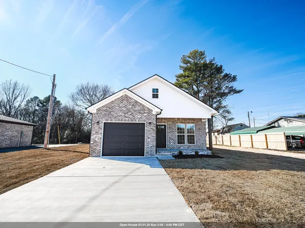 225 NE Markate Ave, Muscle Shoals, AL 35661