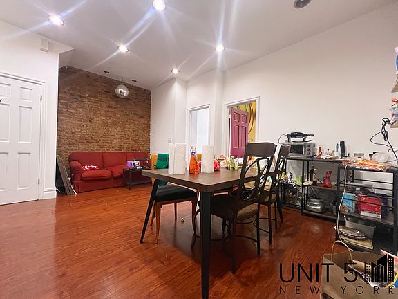 2nd image of 690 Halsey St #2