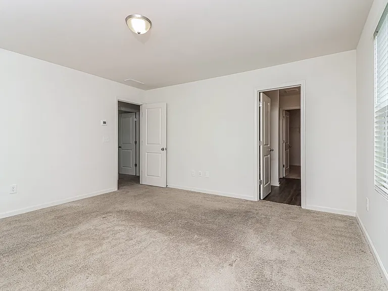 44 Meriwether Ln — Photo 12