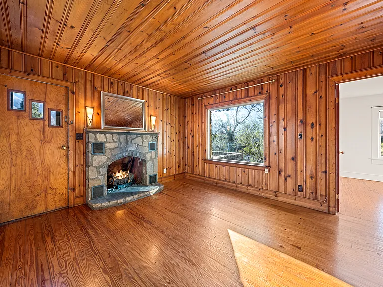 101 Starlight Ln — Photo 3