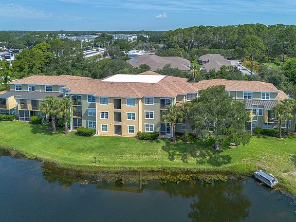 3rd image of 4035 Grande Vista Blvd #20111