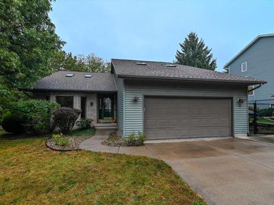 6 Clarendon Court, Madison, WI, 53704