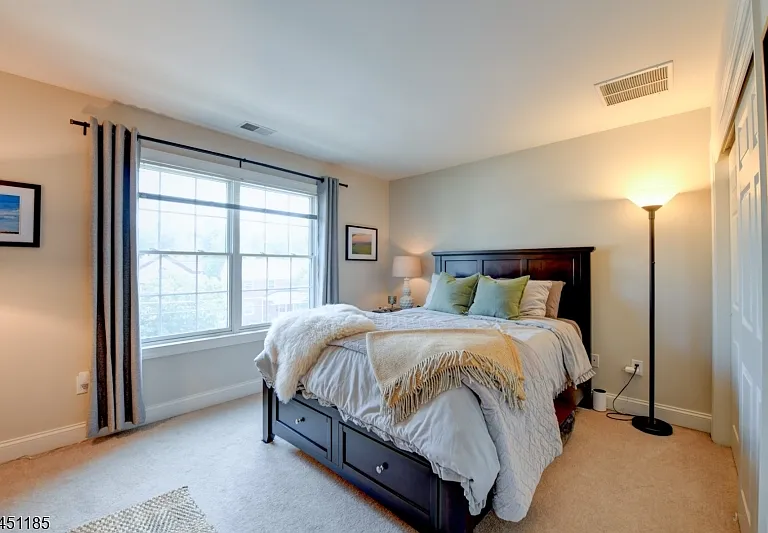 50 Bloomfield Ave #50 — Photo 17