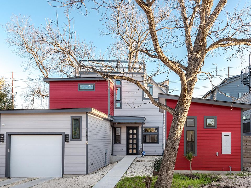 1904 SL Davis Unit B - Enter via the alleyway between Pennsylvania and SL Davis