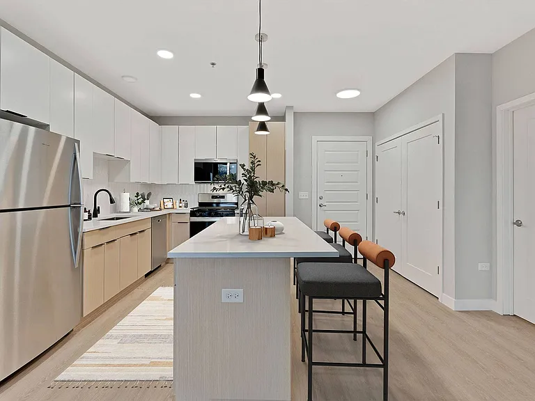 Metro 19 Apartments — Photo 6