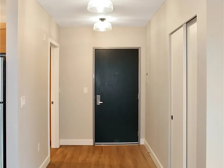 1610 Belmont Ave #609 — Photo 9