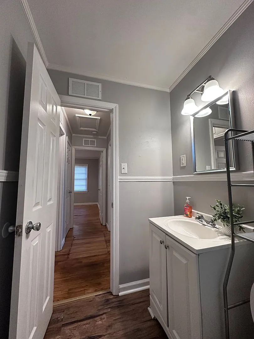 North Franklin Duplex — Photo 3