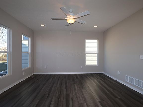 5th image of 7020 Sanctuary Dr NW