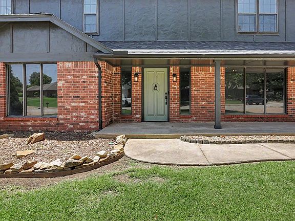 5th image of 2404 Lytal Ln