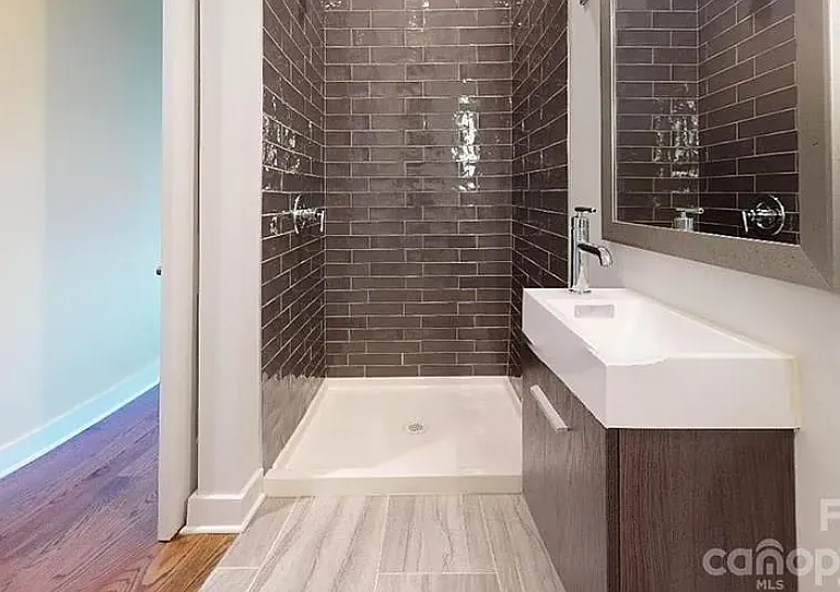 1056 Kenilworth Ave #1 — Photo 15